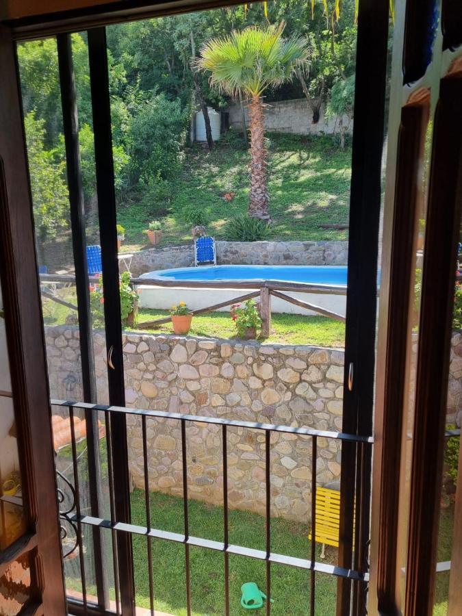 סלטה Hostal Las Rosas מראה חיצוני תמונה