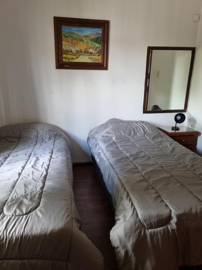 סלטה Hostal Las Rosas מראה חיצוני תמונה