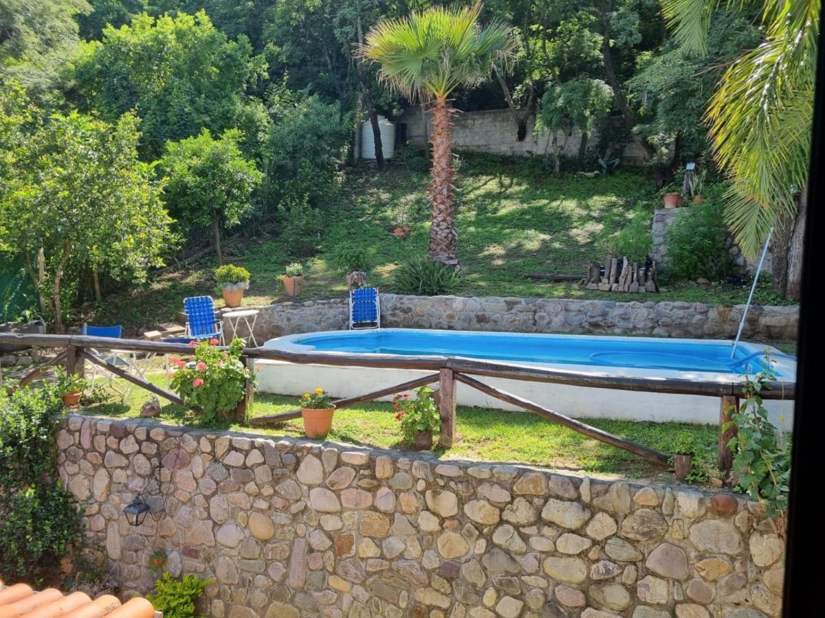 סלטה Hostal Las Rosas מראה חיצוני תמונה